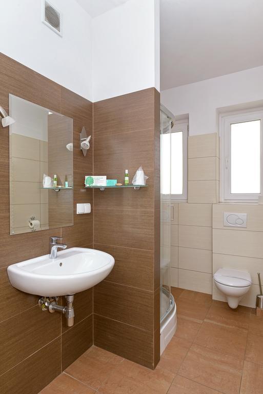 Apartamenty Zielony 6 Przy Mtp Poznan Exterior photo